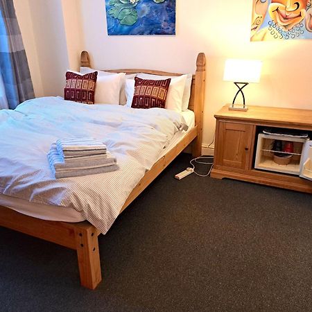 Double Room With Private Bathroom In Flat London Centre Exteriör bild
